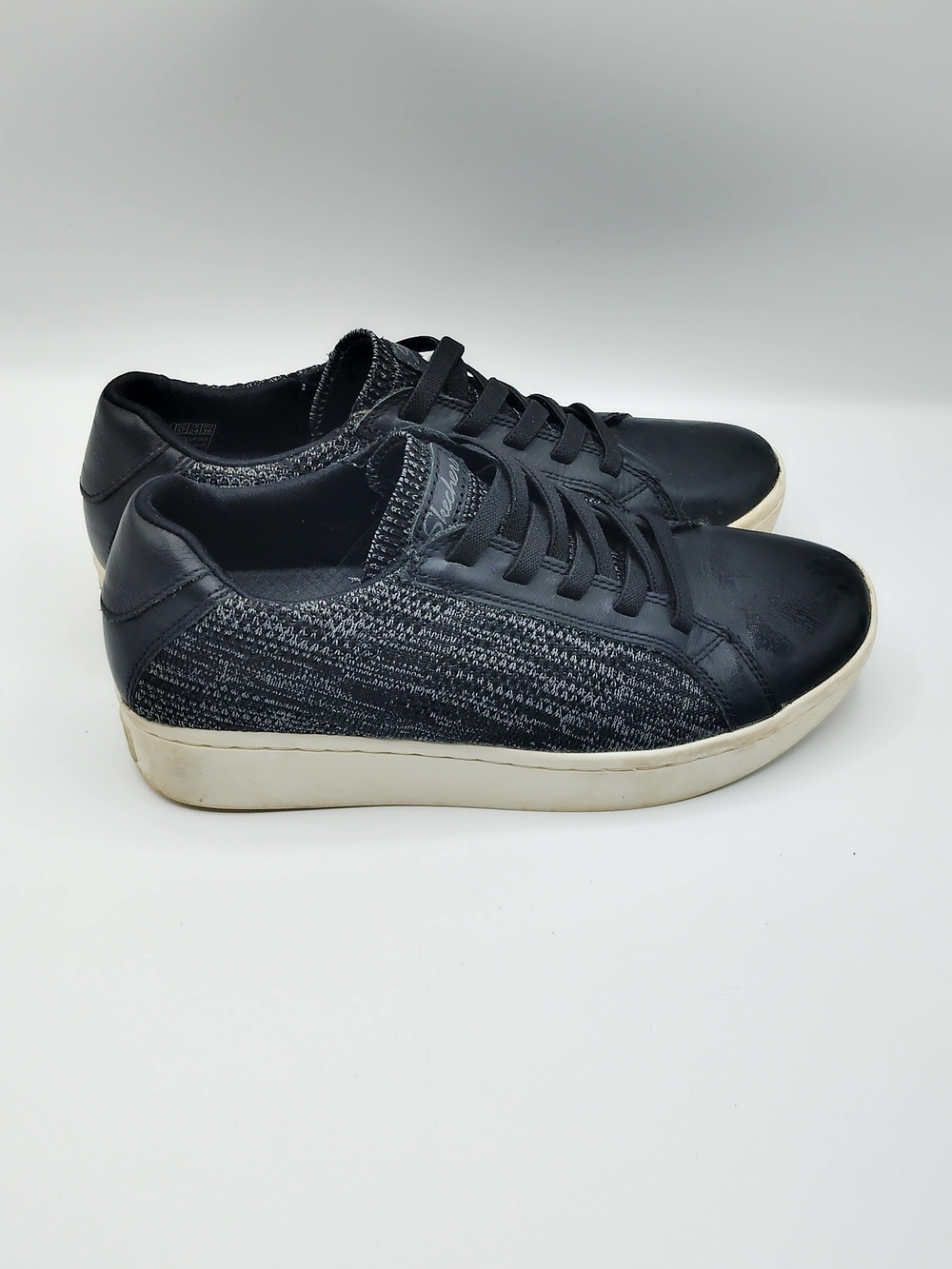 Womens Sketcher Arch Fit  Black Knit Low-Top Casual Sneakers Sz 7